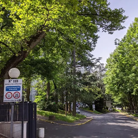 T1 Au Coeur D'un Parc Classe A Saint-etienne *